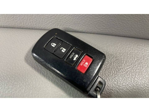 2016 Toyota Camry Hybrid XLE