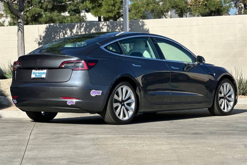 2019 Tesla Model 3 Standard Range Plus