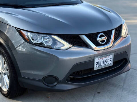 2017 Nissan Rogue Sport SV