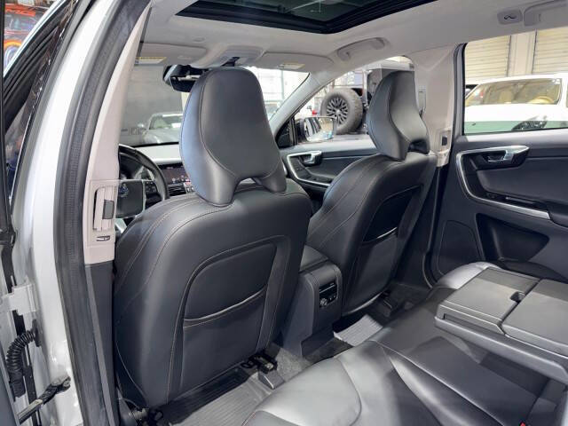 2017 Volvo XC60 T6 Dynamic