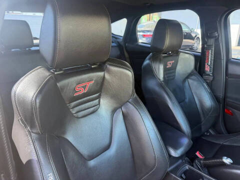 2017 Ford Focus ST