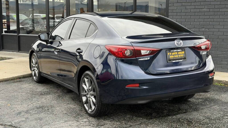 2018 Mazda MAZDA3 Touring