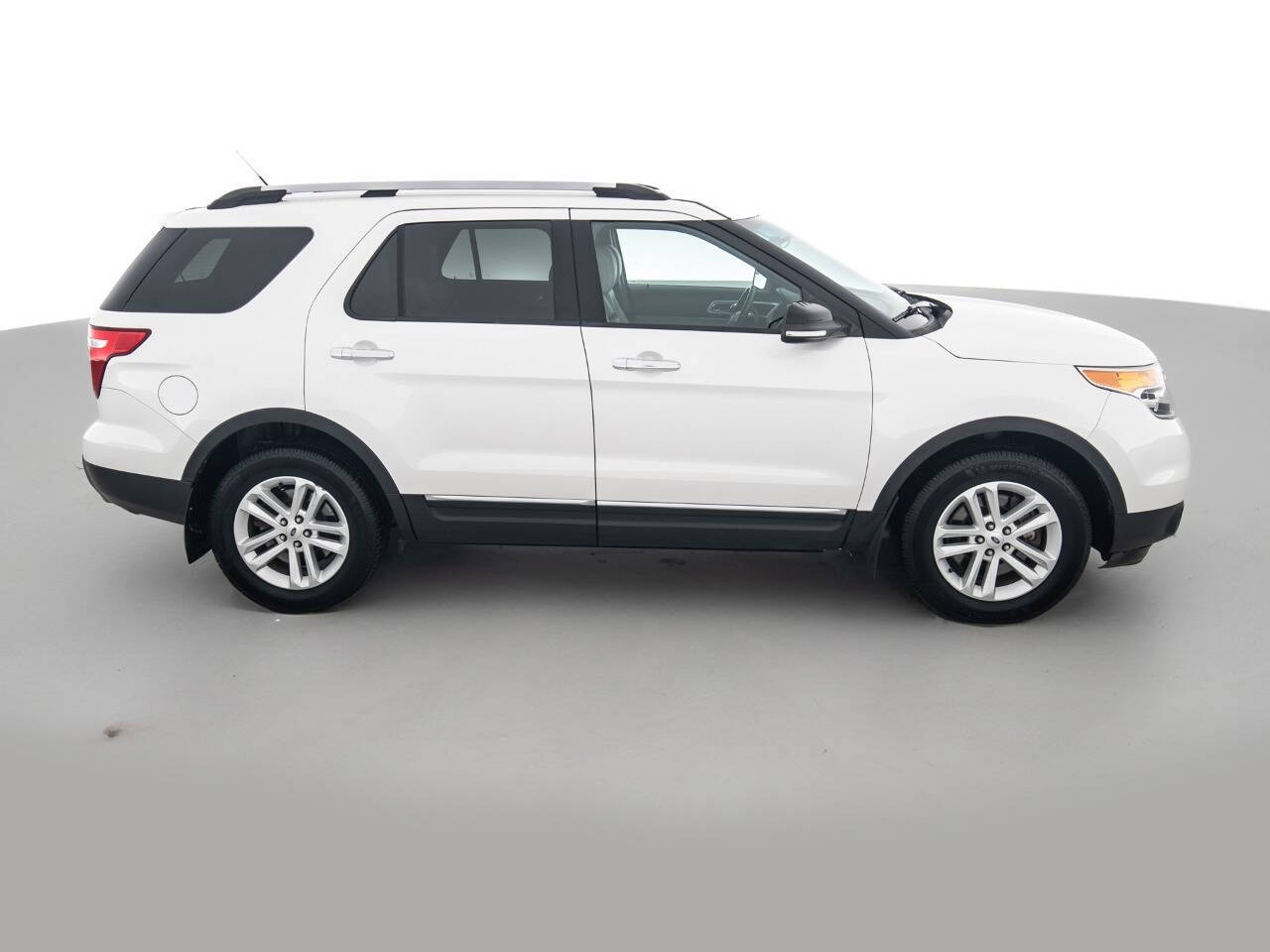 Used Car 2015 Ford Explorer  Xlt Awd 4dr Suv For Sale Under $10,000 In Coal City, Illinois