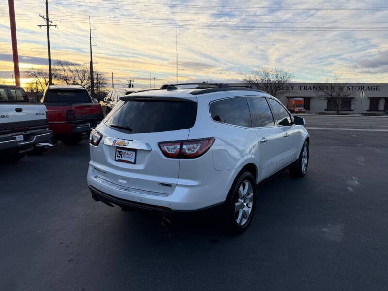 2017 Chevrolet Traverse Premier