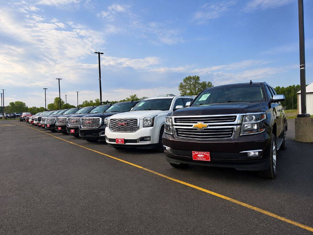 Silver 2020 GMC Yukon XL SLT 4x4 SLT 4dr SUV 2