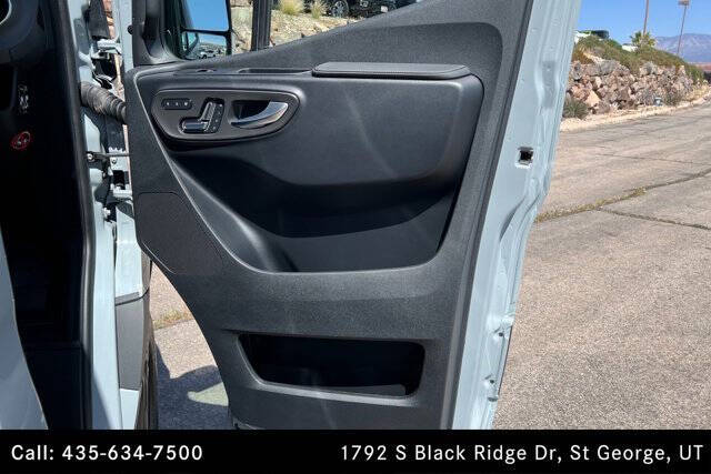 2025 Mercedes-Benz Sprinter