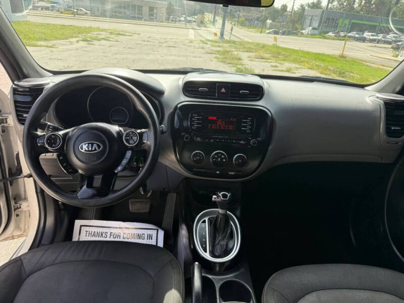 2015 Kia Soul +