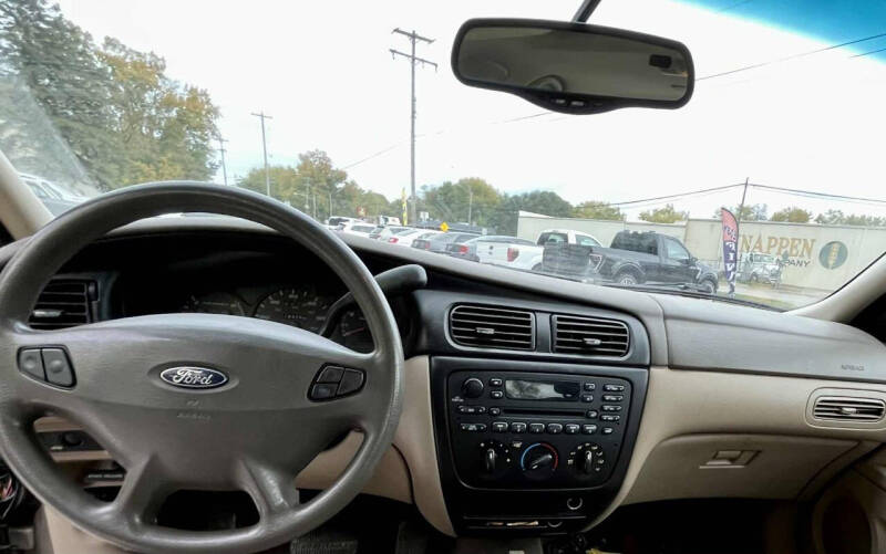 2002 Ford Taurus SES