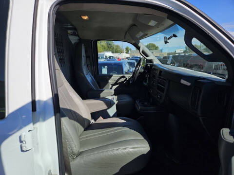 2017 Chevrolet Express 2500