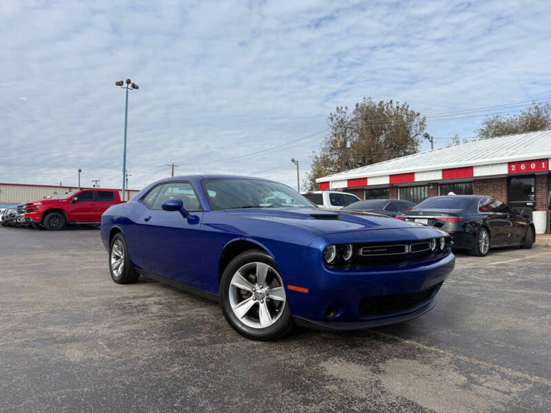 2018 Dodge Challenger SXT's photo