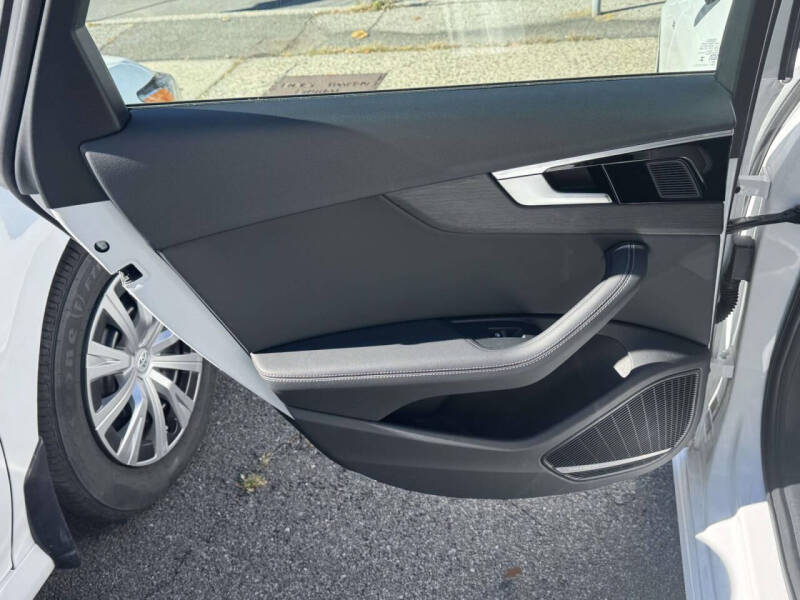 2024 Audi A4 quattro S line Prem Plus 45 TFSI