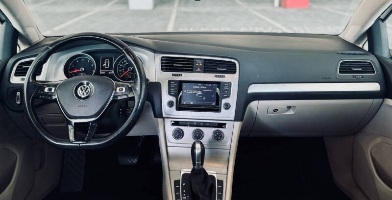 2015 Volkswagen Golf TSI S