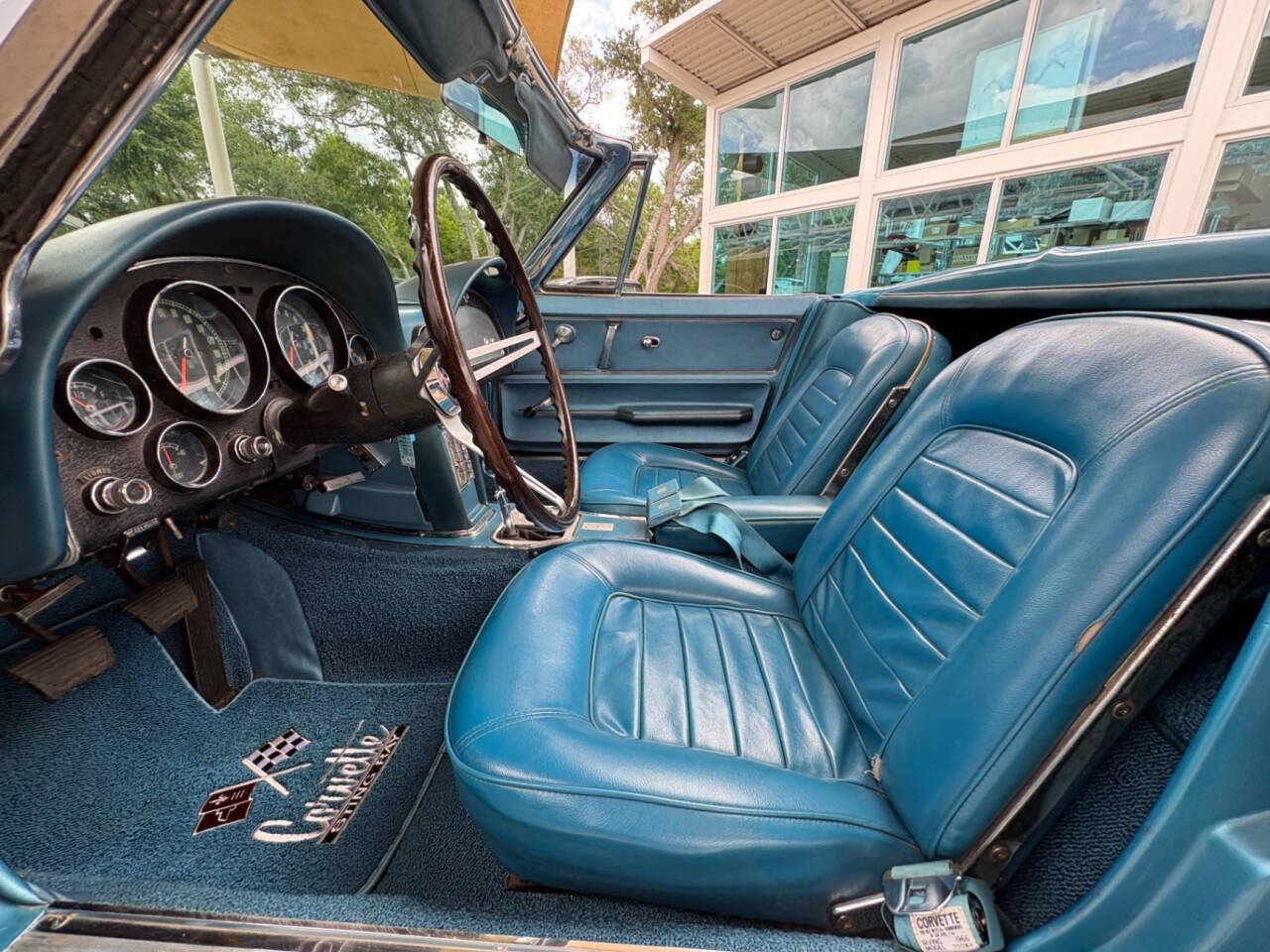 1966 Chevrolet Corvette 34