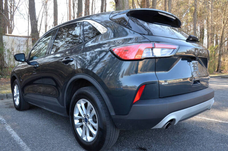 2022 Ford Escape SE