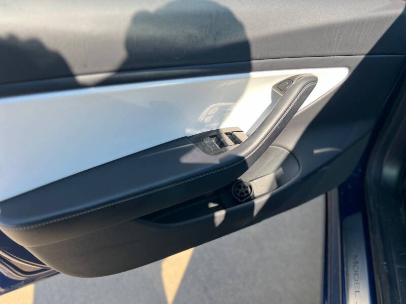 2019 Tesla Model 3 Long Range