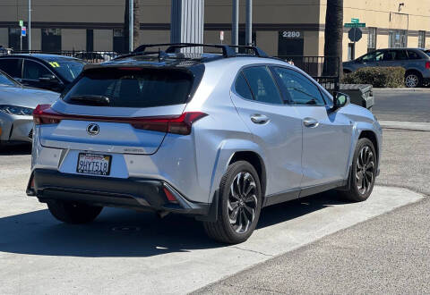2024 Lexus UX 250h F SPORT Design