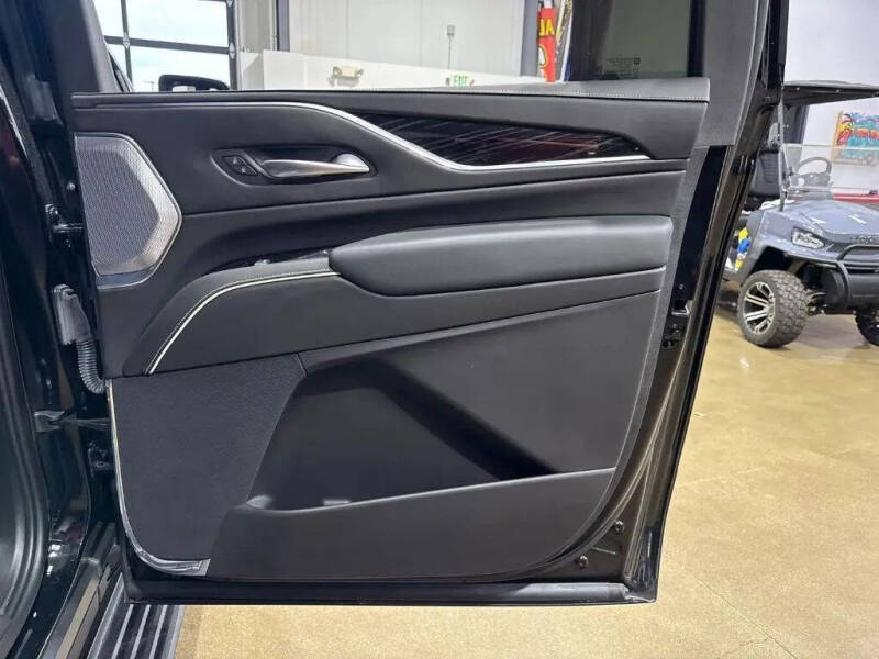 2023 Cadillac Escalade-V ESV