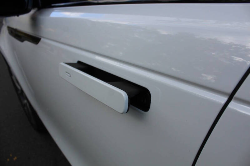 2021 Land Rover Range Rover Velar P250 R-Dynamic S