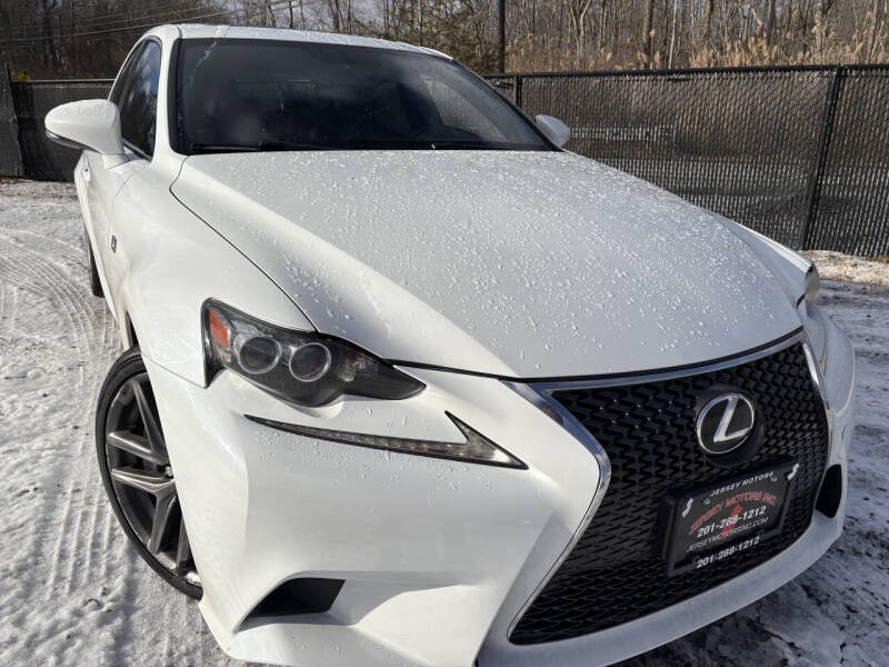 2014 Lexus IS 350's photo