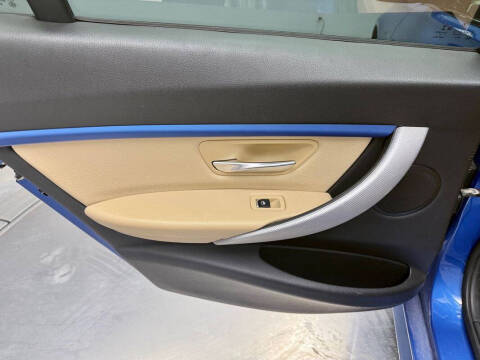 2017 BMW 3 Series 330i xDrive