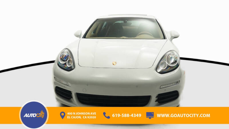 2015 Porsche Panamera