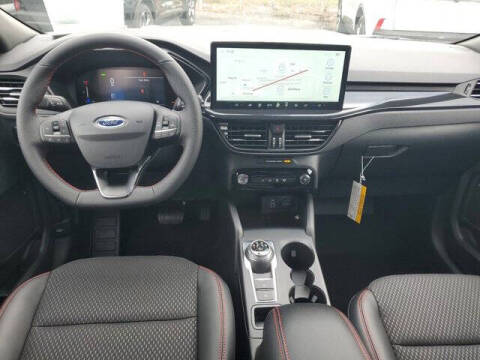 2025 Ford Escape Hybrid ST-Line