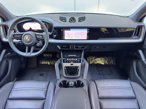 2025 Porsche Cayenne