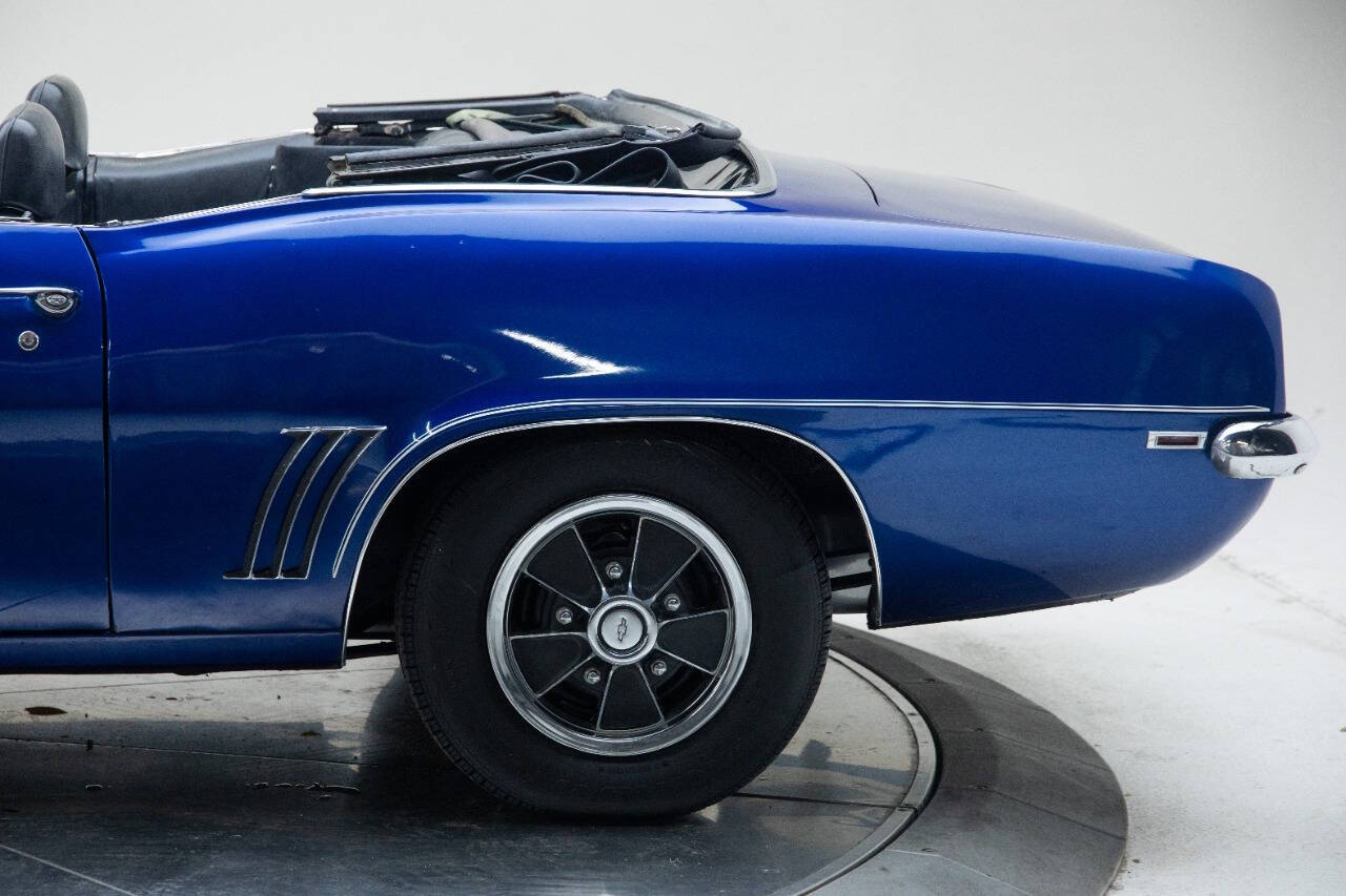 1969 Chevrolet Camaro 19