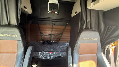 2023 Freightliner Cascadia