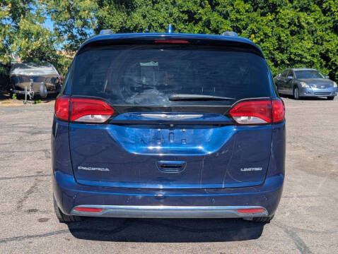 2018 Chrysler Pacifica Limited