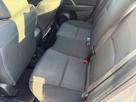 2013 Mazda MAZDA3 i Sport