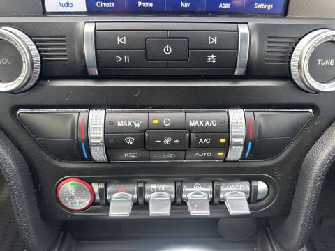 2022 Ford Mustang Mach 1