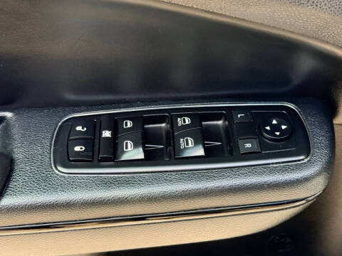 2015 Chrysler 300 S