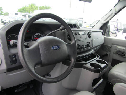 2012 Ford E-Series E-350 SD XLT