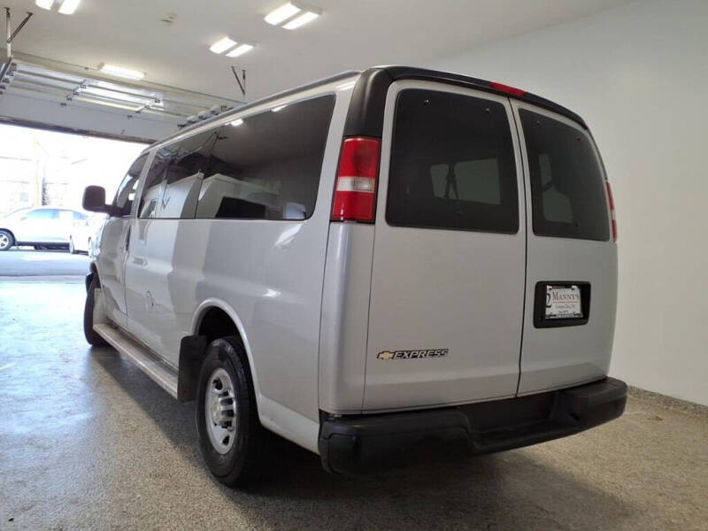 2017 Chevrolet Express LS 3500