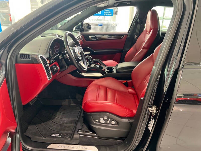 2021 Porsche Cayenne Turbo