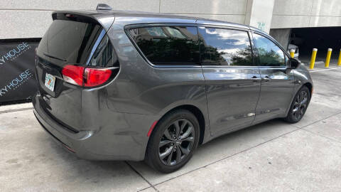 2019 Chrysler Pacifica Touring Plus