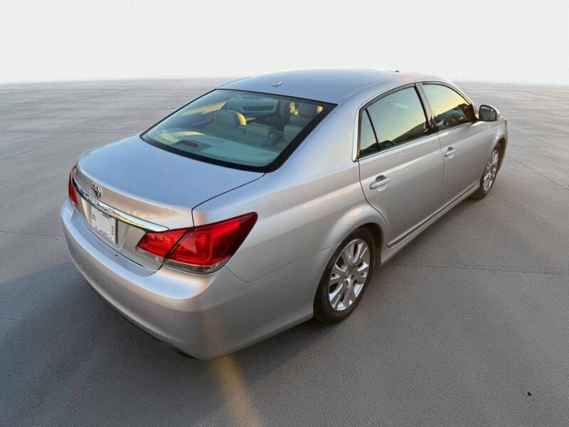 2011 Toyota Avalon