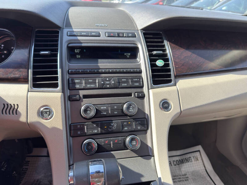 2012 Ford Taurus SEL