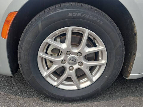 2024 Chrysler Pacifica Touring L