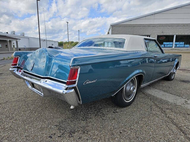 1969 Lincoln Continental Mark III
