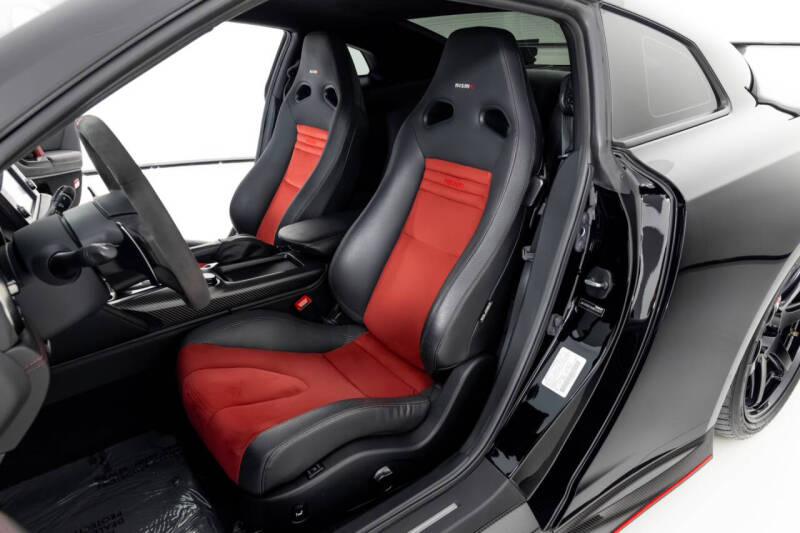 2017 Nissan GT-R NISMO