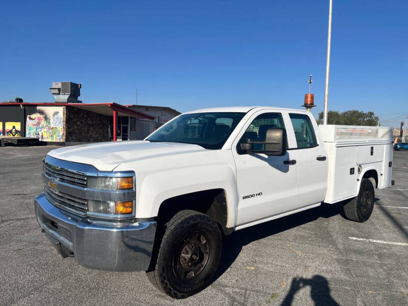 2015 Chevrolet Silverado 2500HD Work Truck photo 2