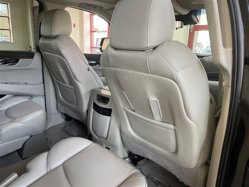 2020 Cadillac Escalade Luxury