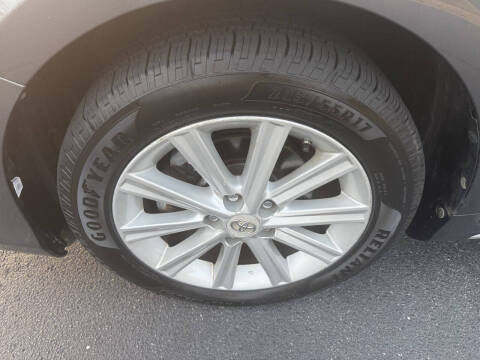 2012 Toyota Camry Hybrid LE