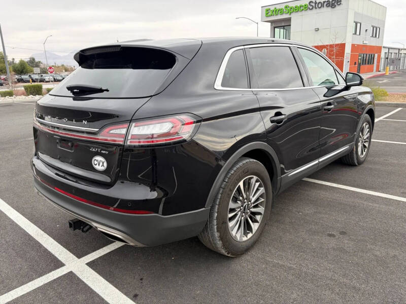 2019 Lincoln Nautilus Select