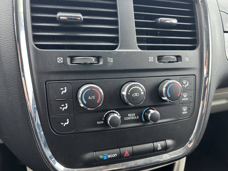 2019 Dodge Grand Caravan SE