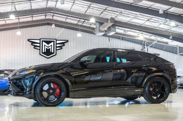 2023 Lamborghini Urus Performante