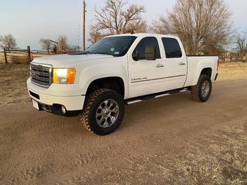 2011 GMC Sierra 2500HD for sale at TNT Auto in Coldwater KS
