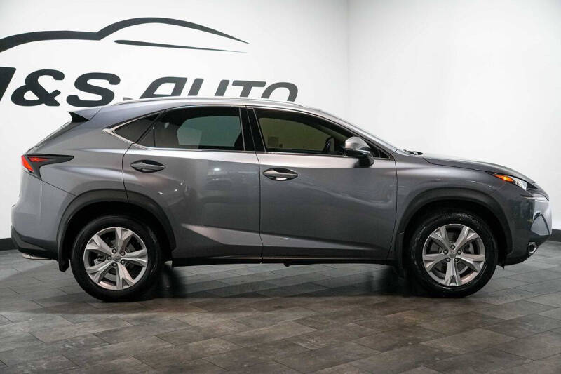 2017 Lexus NX 200t